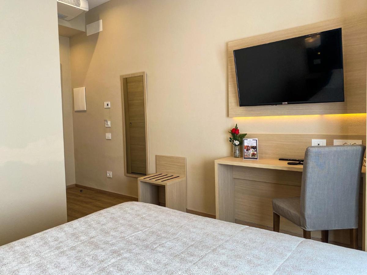 Hotel Victoria Coni Extérieur photo