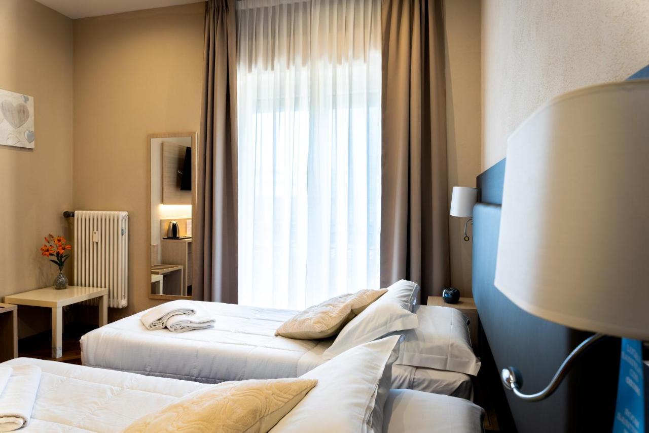 Hotel Victoria Coni Extérieur photo
